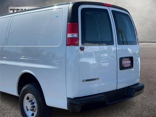 2021 Chevrolet Express 2500 Work Van