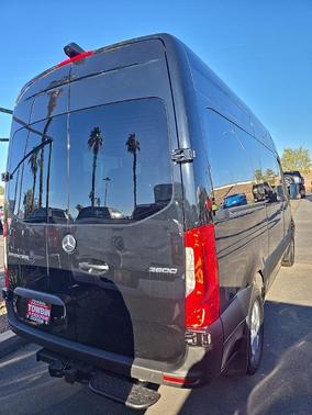2022 Mercedes-Benz Sprinter 2500 144 WB Standard Roof Passenger