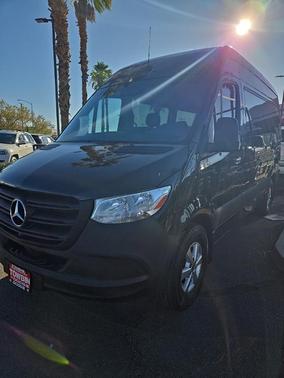 2022 Mercedes-Benz Sprinter 2500 144 WB Standard Roof Passenger