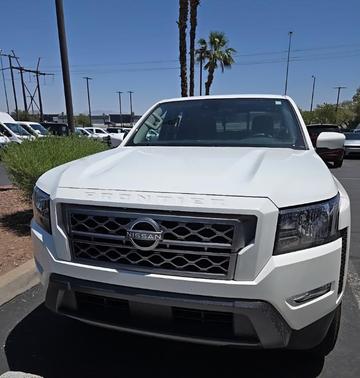 2024 Nissan Frontier SV