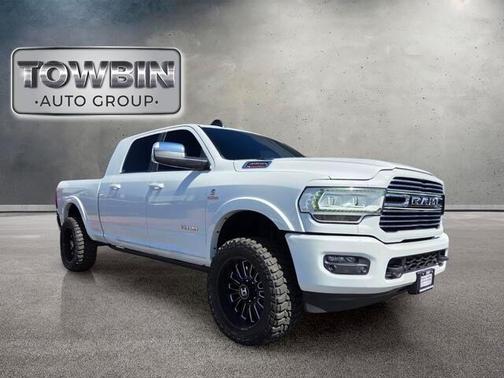 Bright White Clearcoat 2022 RAM 3500 Laramie