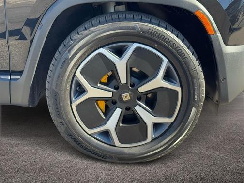 2023 Rivian R1T Adventure Quad Motor Large Pack