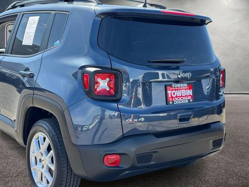 Slate Blue Pearlcoat 2023 Jeep Renegade Latitude