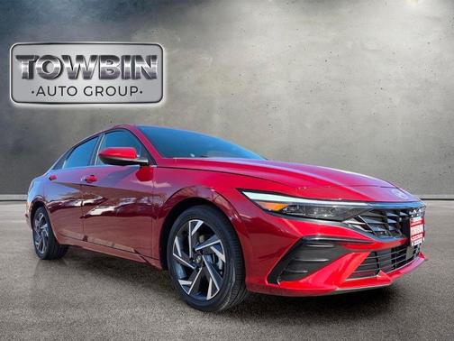 Red 2025 Hyundai ELANTRA SEL Convenience