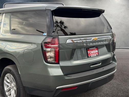 2024 Chevrolet Suburban LS