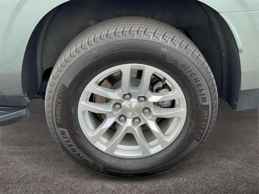 2024 Chevrolet Suburban LS