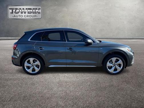 2022 Audi Q5 45 S line quattro Premium