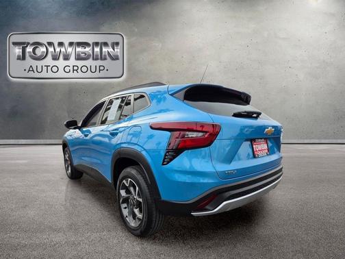 Marina Blue 2025 Chevrolet Trax LT