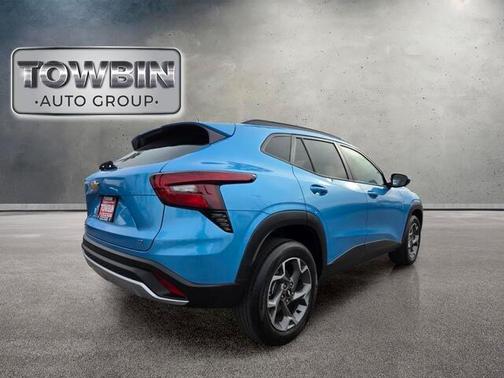 Marina Blue 2025 Chevrolet Trax LT