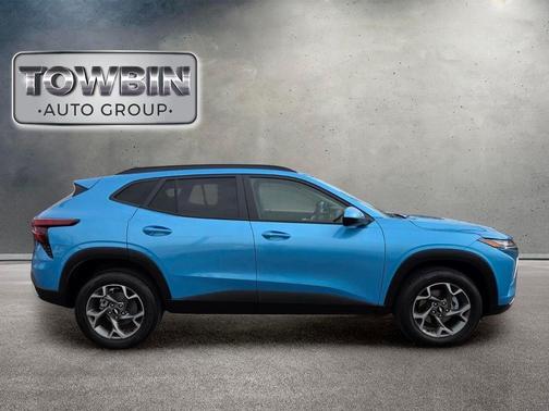 Marina Blue 2025 Chevrolet Trax LT