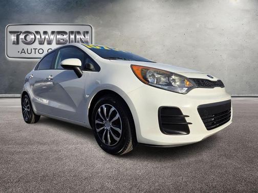 Clear White 2016 Kia Rio LX