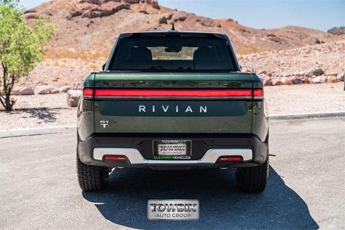 2023 Rivian R1T Adventure Package