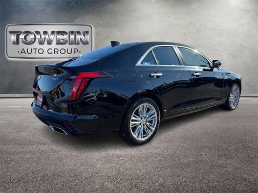 2023 Cadillac CT4 Premium Luxury