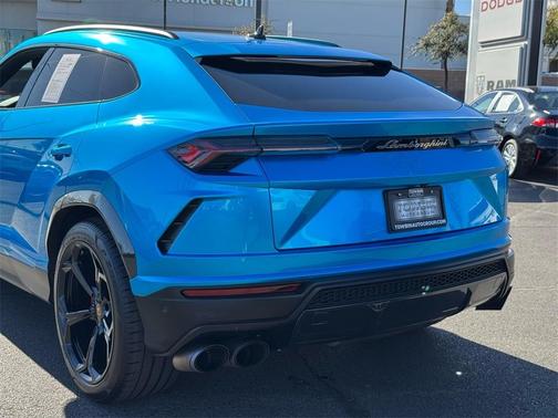 2020 Lamborghini Urus Base
