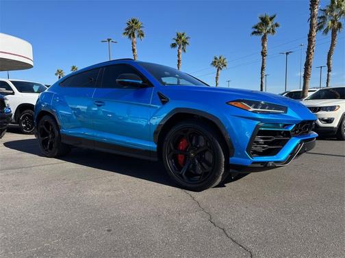 2020 Lamborghini Urus Base