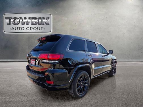 Diamond Black 2021 Jeep Grand Cherokee Laredo X