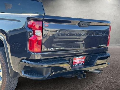 Dark Ash Metallic 2024 Chevrolet Silverado 2500 Custom