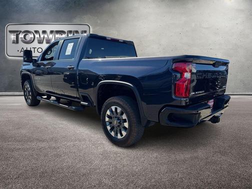 Dark Ash Metallic 2024 Chevrolet Silverado 2500 Custom