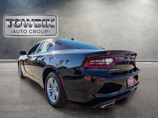 Pitch Black Clearcoat 2023 Dodge Charger SXT