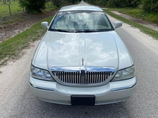 2007 Lincoln Town Car Signature