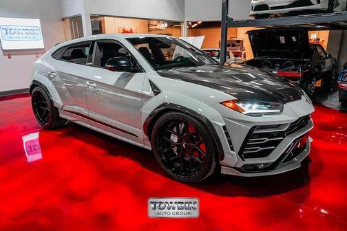 2022 Lamborghini Urus 