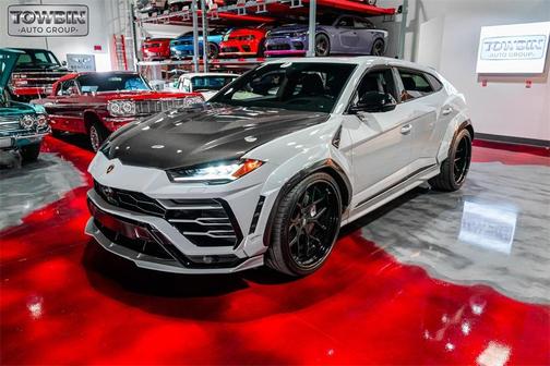2022 Lamborghini Urus 