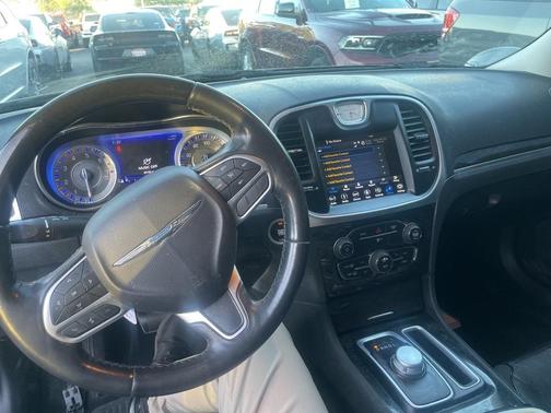 2019 Chrysler 300 Limited