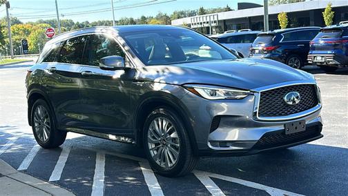 2023 INFINITI QX50 LUXE