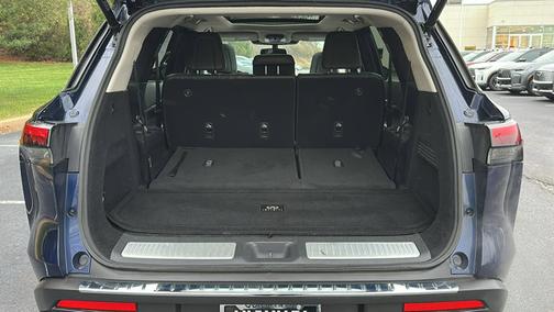 2022 INFINITI QX60 LUXE