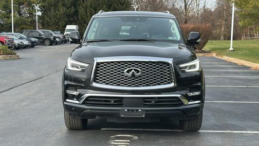2024 INFINITI QX80 LUXE