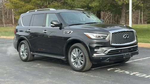 2024 INFINITI QX80 LUXE