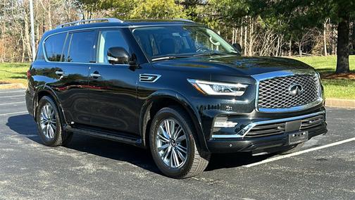 2024 INFINITI QX80 LUXE