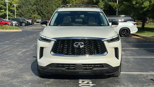 2022 INFINITI QX60 LUXE