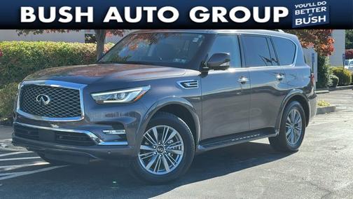 2023 INFINITI QX80 LUXE