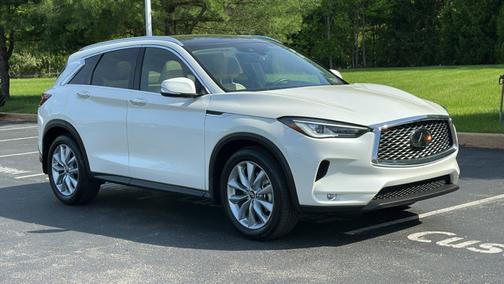 2022 INFINITI QX50 LUXE