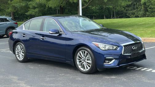 2022 INFINITI Q50 LUXE