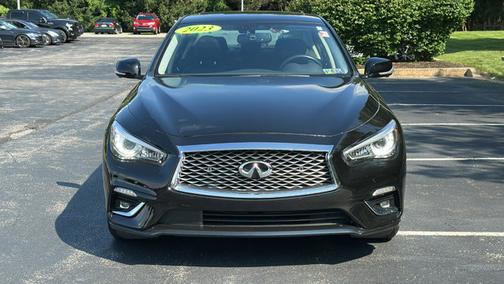 2023 INFINITI Q50 LUXE