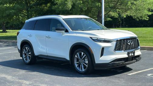 2024 INFINITI QX60 LUXE