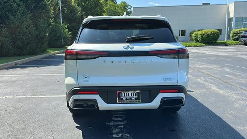 2024 INFINITI QX60 LUXE