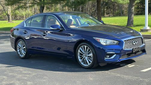 2023 INFINITI Q50 LUXE