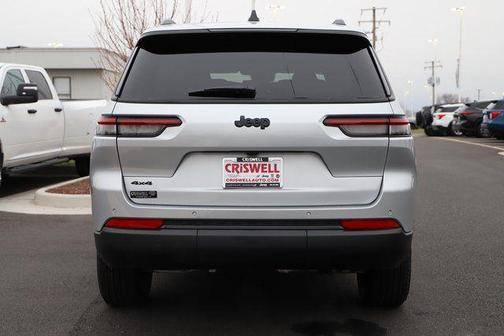Silver Zynith 2025 Jeep Grand Cherokee L Altitude