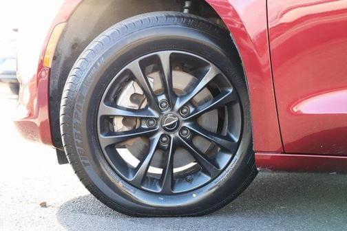 2020 Chrysler Pacifica L