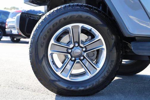 Sting-Gray Clearcoat 2018 Jeep Wrangler Unlimited Sahara