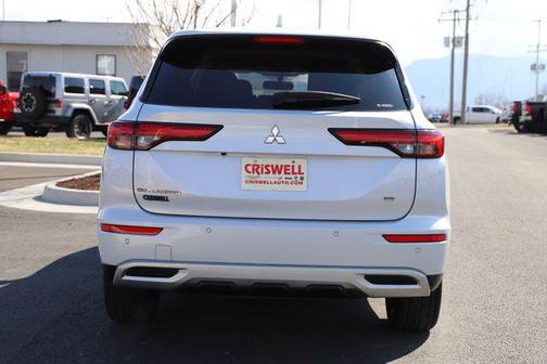 2022 Mitsubishi Outlander SE