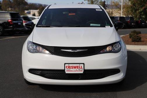 2026 Chrysler Voyager LX