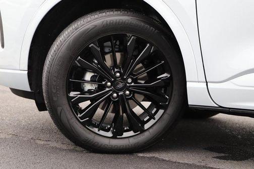 2025 Ford Escape ST-Line Elite