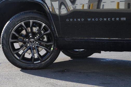Diamond Black Crystal Pearl-Coat Exterior Paint 2024 Jeep Grand Wagoneer Series II 4x4