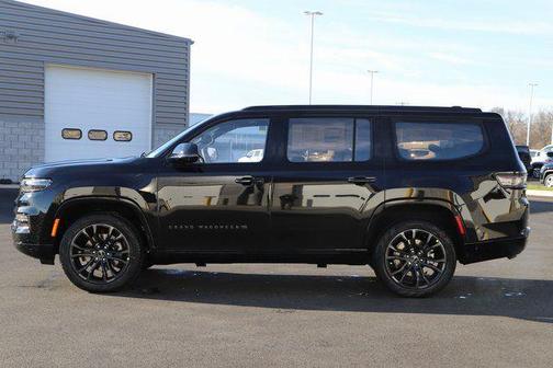 Diamond Black Crystal Pearl-Coat Exterior Paint 2024 Jeep Grand Wagoneer Series II 4x4