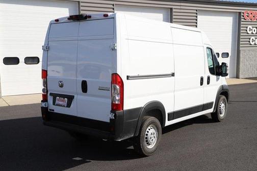 2026 RAM ProMaster 1500 Base