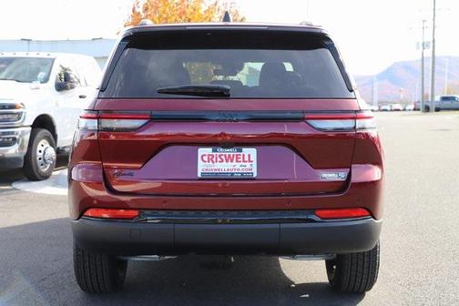 2025 Jeep Grand Cherokee Altitude